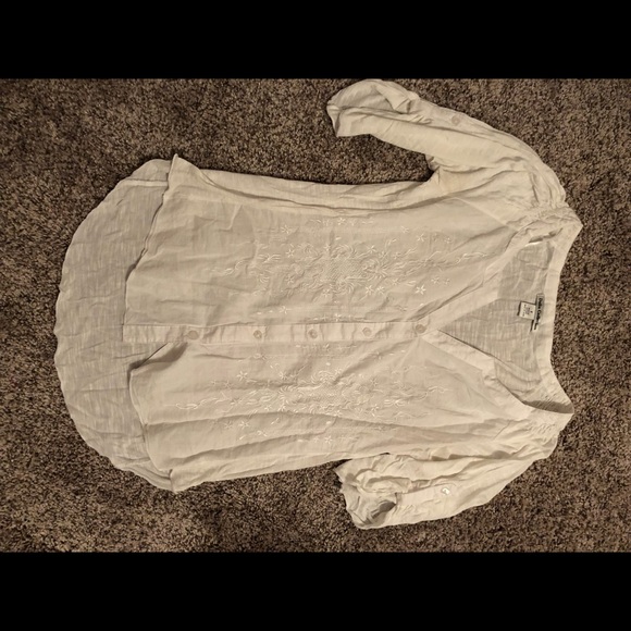 Shirt - Picture 3 of 8